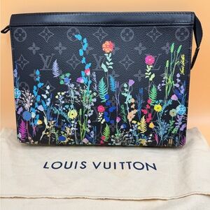 Louis Vuitton Monogram Eclipse Foliage Pochette Voyage MM